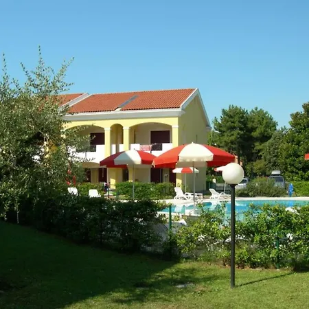 شقة Lovely Nest With Shared Pool And Olive Trees